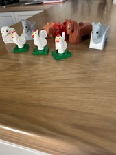 A COLLECTION OF 9 DUPLO