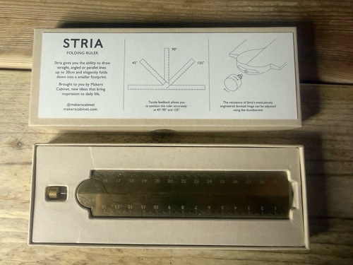 Makers cabinet stria brass - stria,