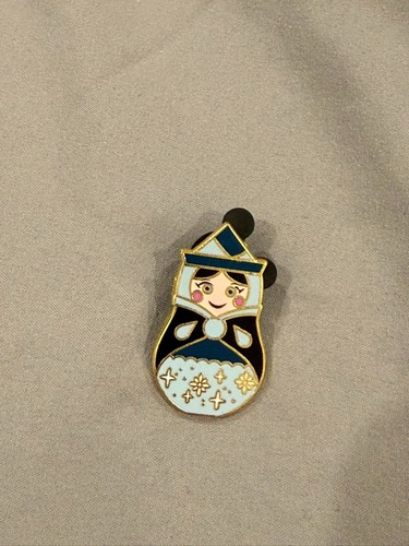 Disney trading pin nesting - pin,