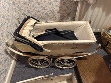 Vintage Roslyn Dolls Pram