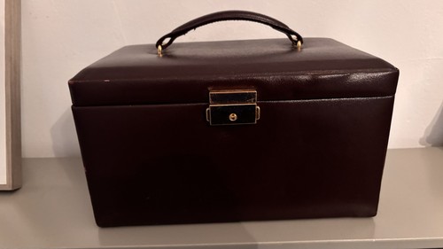 Stunning leather dulwich - leather,