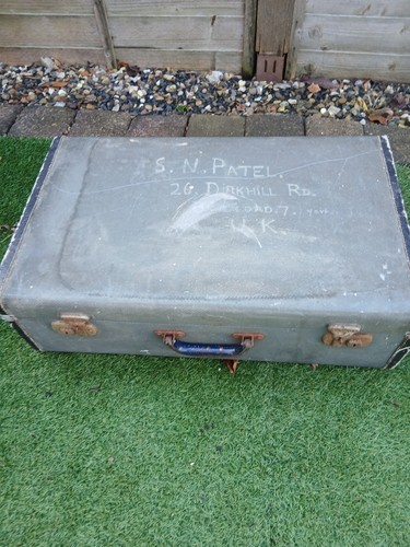 Vintage 1950s 60s suitcase - vintage,