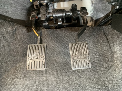 Man dual controls 2019 - dual,