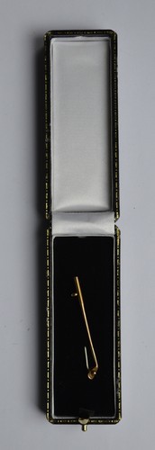 Golf club 9ct gold - , brooch