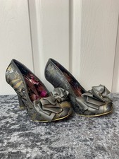 Ladies Grey Gold Irregular