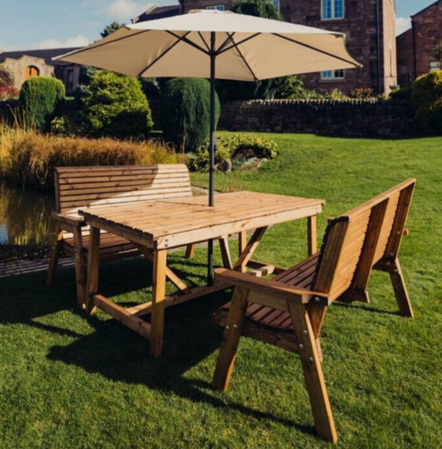 Wooden garden furniture - ,