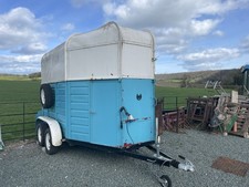 Horse Box Mobile Bar