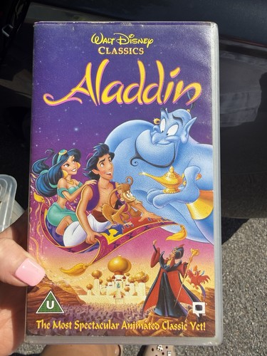 Aladdin walt disney classics - aladdin,