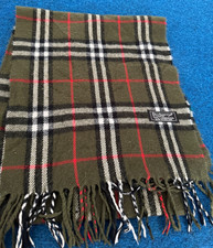 Burberry 100% Lambswool Olive