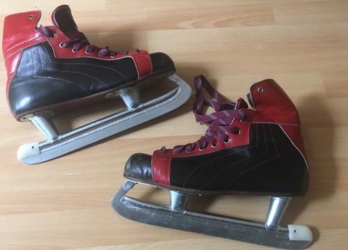 Vintage canada ice skates - ice,