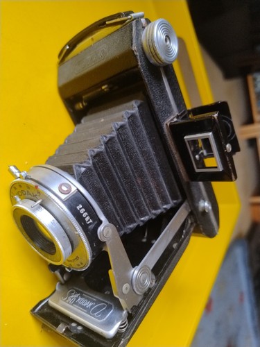 Kodak six folding brownie - kodak,