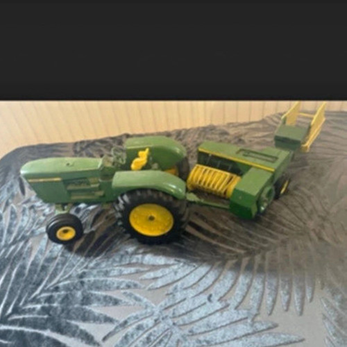 John deere green yellow - deere,