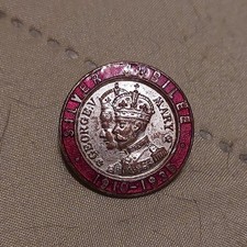D/Silver Jubilee King George v Queen Mary 1910-1935 Very Rare Pin Badge