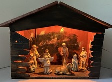 LARGE VINTAGE CHRISTMAS LIGHT-UP NATIVITY SCENE, POTTERY FIGURES IN STABLE
