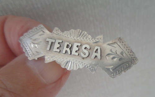 Teresa silver name brooch - silver,