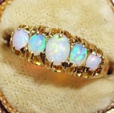 Antique 18ct Gold Opal