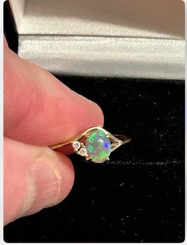 14ct gold ring with - , australian
