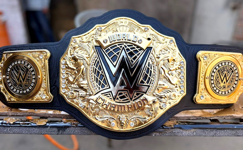 World heavyweight universal