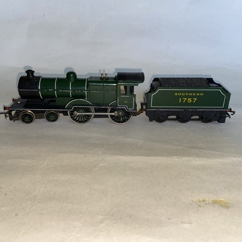 Triang r350 loco 4 0 - triang, 4-4-0