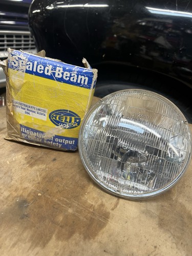 Hella nos sealed - 7”,