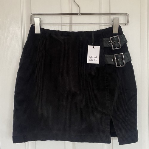 Bnwt lola skye corduroy buckle - corduroy,