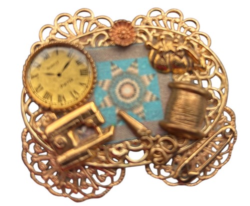 Vtg pin brooch sewing machine - vtg,