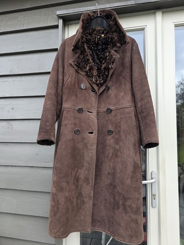Vtg quality dark brown - vtg, curly