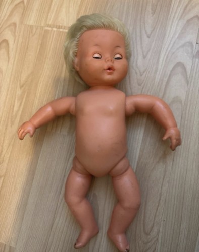 Tiny tears doll 1970s