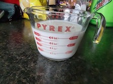 Vintage Pyrex  1 Cup 8 oz