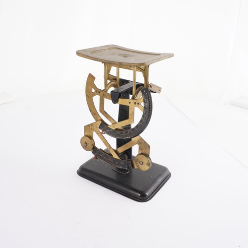 Bilateral letter scale approx - letter,