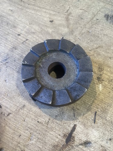 Rear roller ratchet - ratchet,