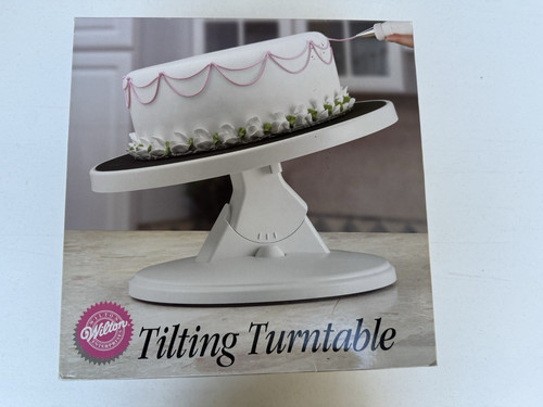 Wilton tilt turn ultra - tilt-n-turn, cake