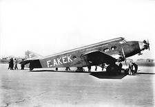 B57462 airplanes avions