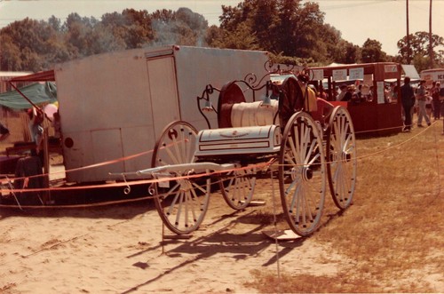 K009 antique horse drawn - ,