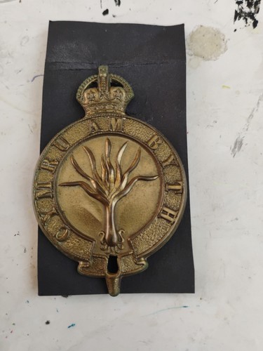 Welsh guards cap badge - welsh,