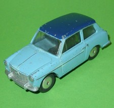 Corgi / 216 Austin A40 with