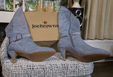 Joe Brown's boots size 8