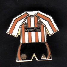 SHEFFIELD UNITED FC  Enamel Football Pin Badge