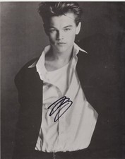Photograph signed by actor ~ Leonardo DiCaprio
