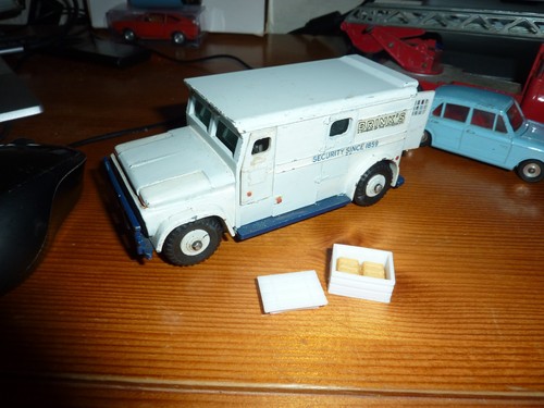 Dinky toys 275 brinks - dinky,