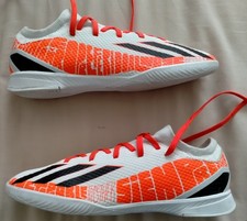 Boys Adidas  Messi  Football Trainers  uk  Size 5.5 Hardly Worn