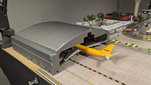 400 scale aircraft hangar - 1:400,