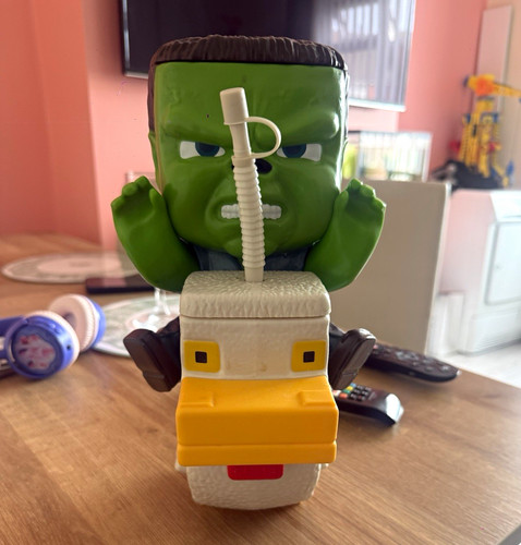 Hulk green plastic action - plastic,