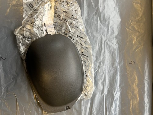 Bottom helmet case flap - helmet,