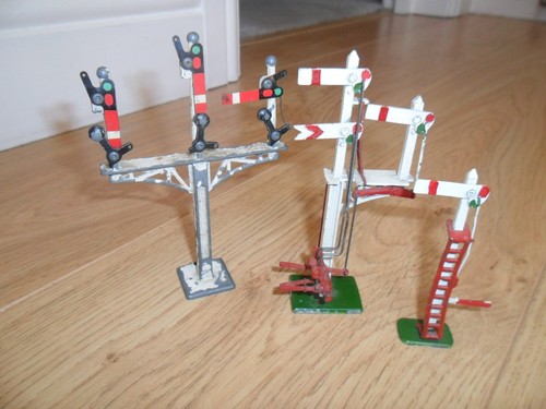 Collection metal signals - of,
