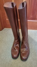Unisex Chestnut Brown Leather