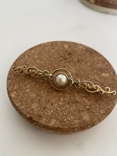Vintage Jewellery Imitation Pearl Gold Tone Long Bar Monet Brooch Pin