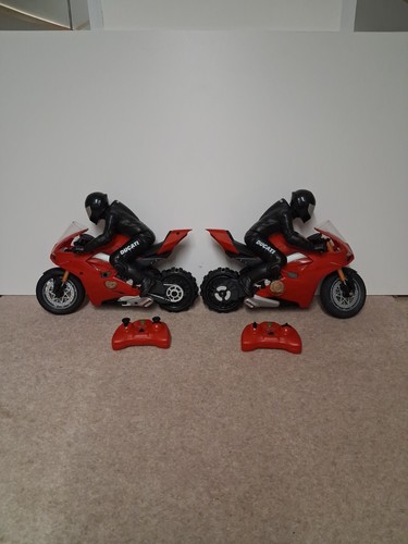 Ducati panigale v4s upriser - ducati, rc