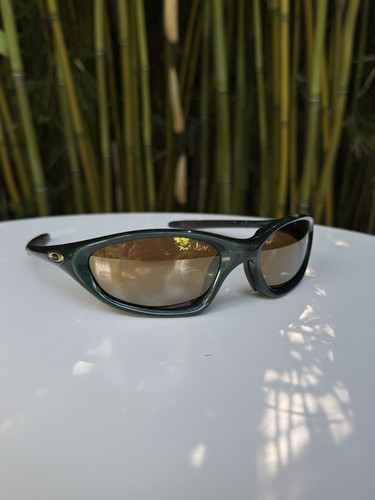 Oakley emerald with - xx,
