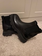 Alexander McQueen black leather Chelsea boots size 5 New without box